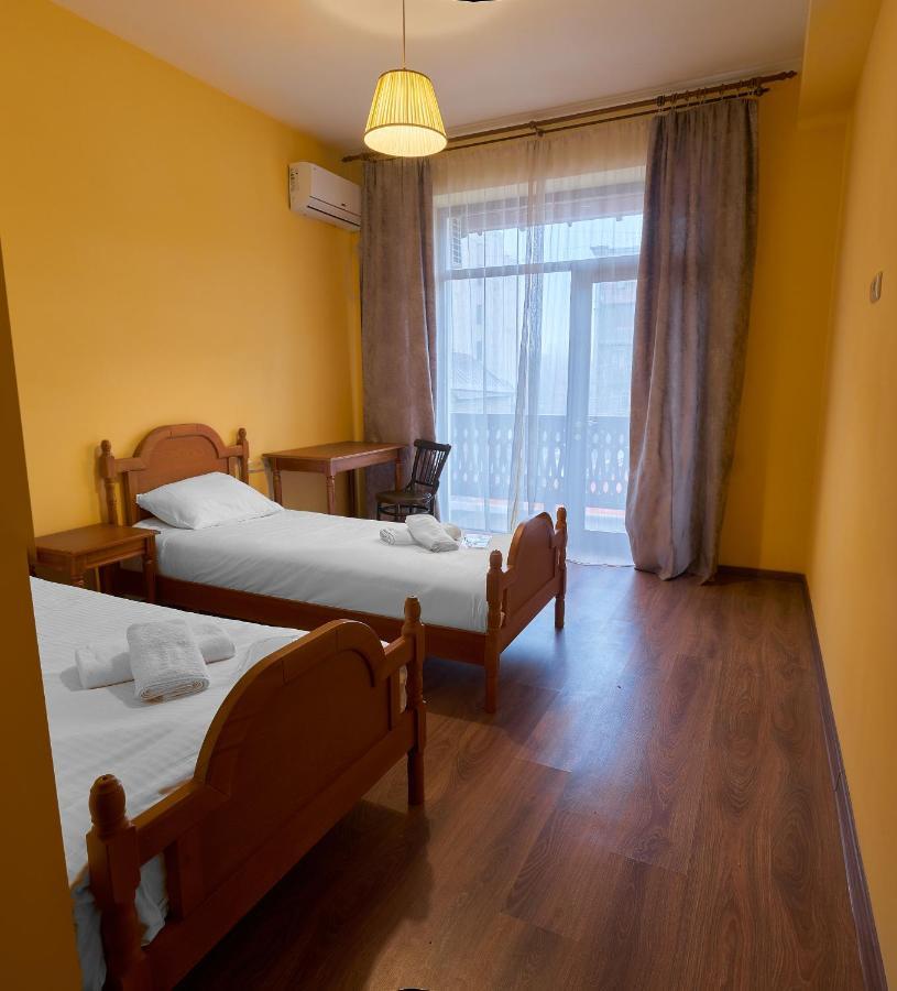 Old Armenia Hotel Jerevan Buitenkant foto