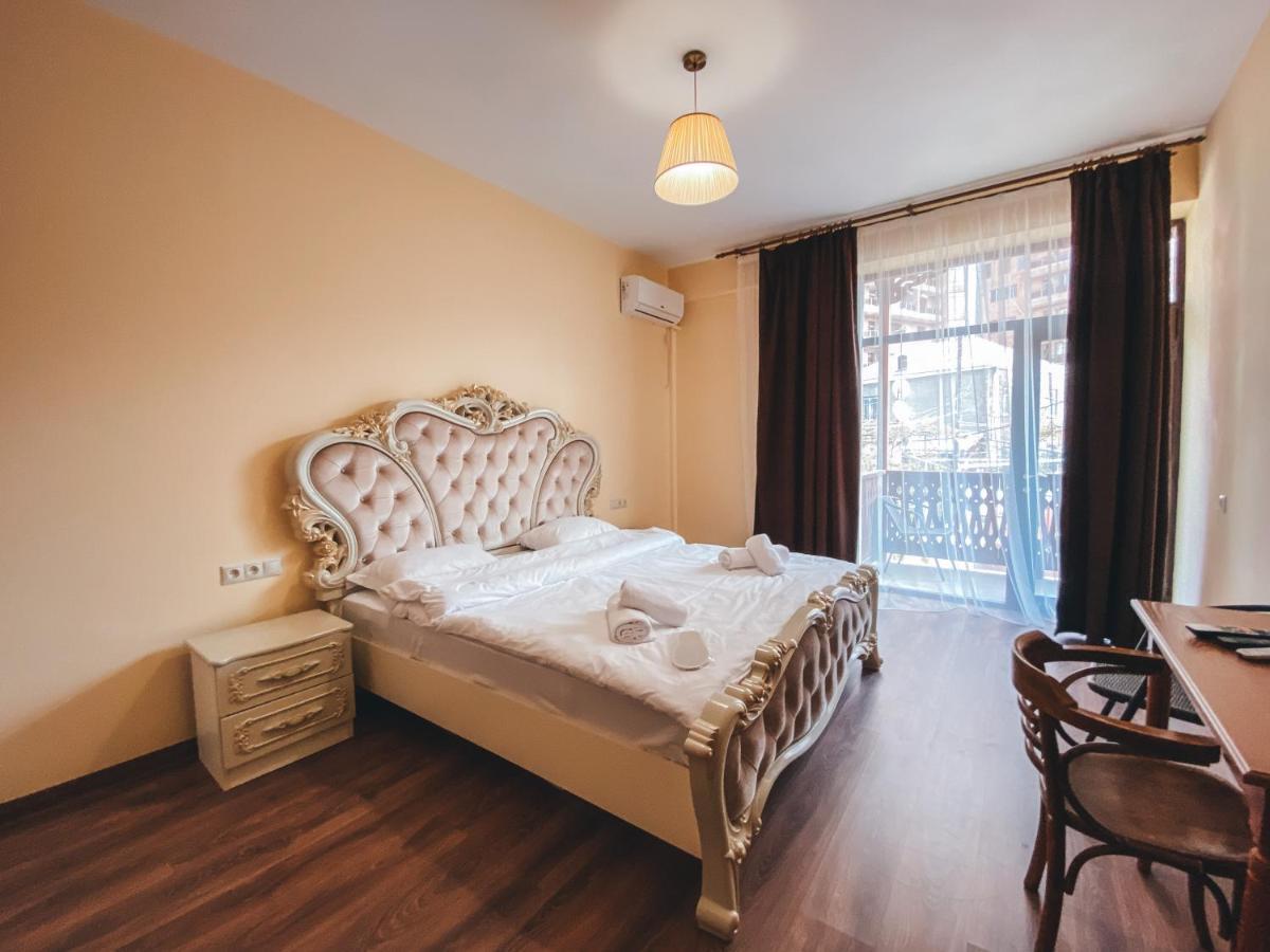 Old Armenia Hotel Jerevan Buitenkant foto